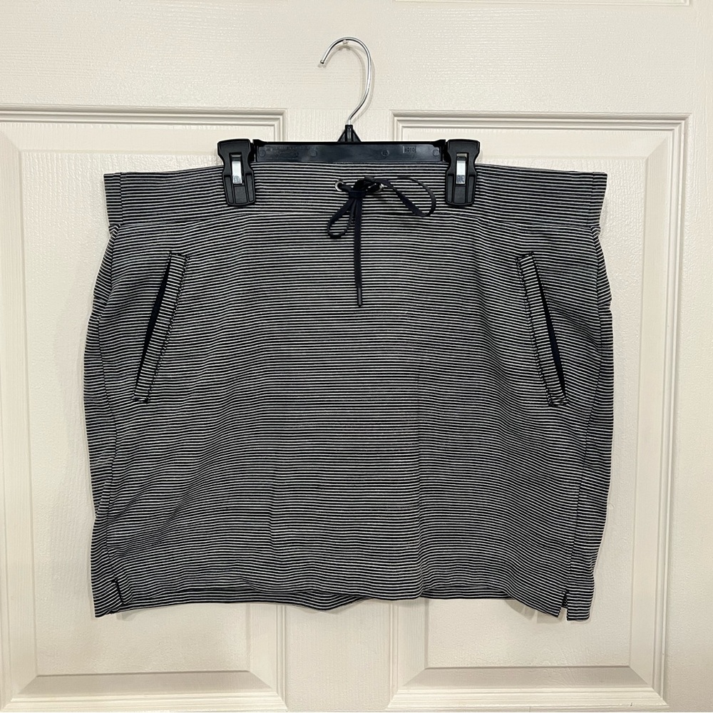 Athleta Black and White Striped Skort